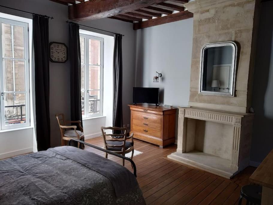 Apartment Authentique Au Coeur De Bayeux